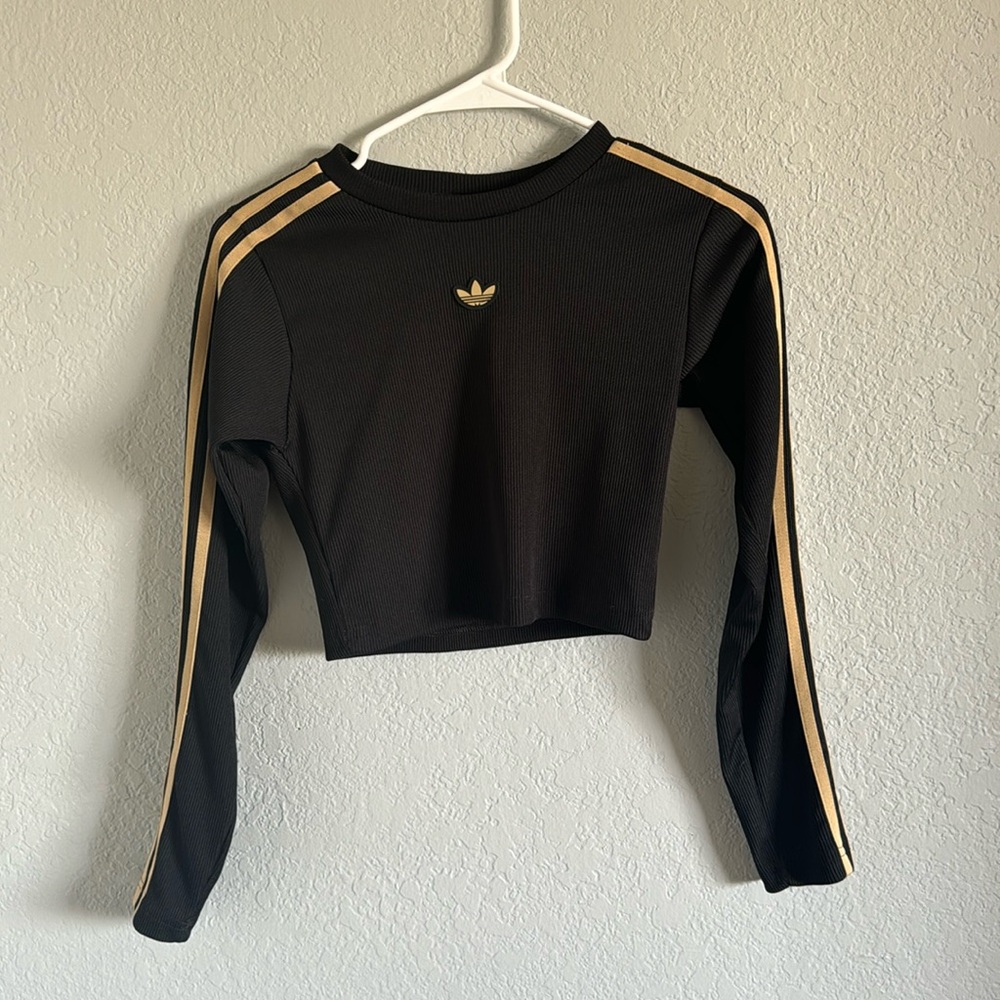 Black Adidas Cropped Shirt with Gold Stripes on Sleeves